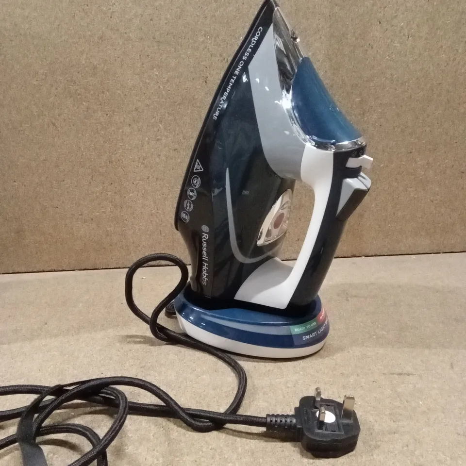 BOXED RUSSELL HOBBS CORDLESS ONE TEMPERATURE STEAM IRON