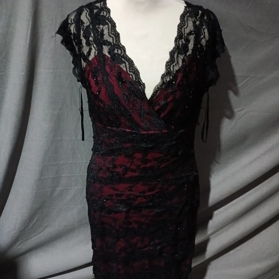 MARINA LACE DRESS IN BLACK/RED SIZE UK 14