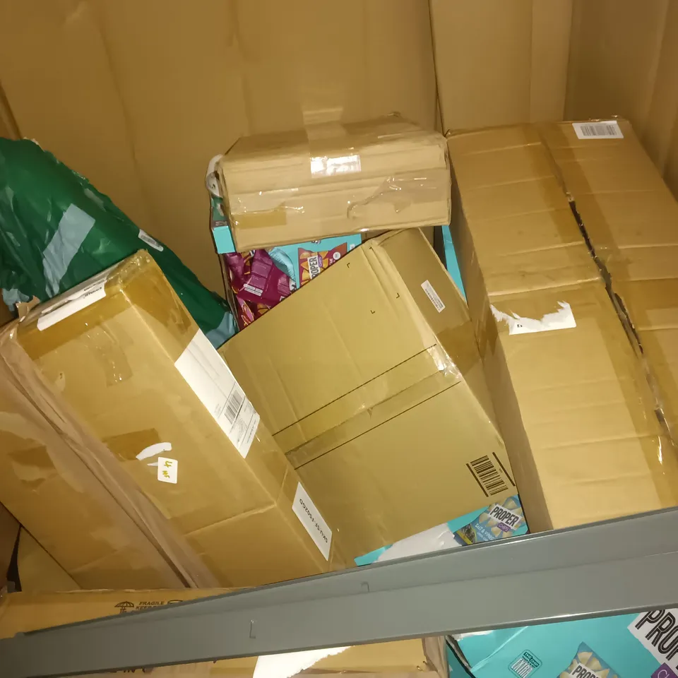 PALLET OF ASSORTED ITEMS TO INCLUDE BOXED SIDE TABLE, BOLTLESS SHELVING UNIT AND GARMENT STEAMER