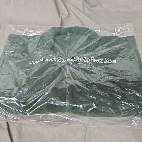 APPROXIMATELY 10 ADULTS CLASSIC FULL ZIP FLEECE JACKETS IN GREEN - M & L