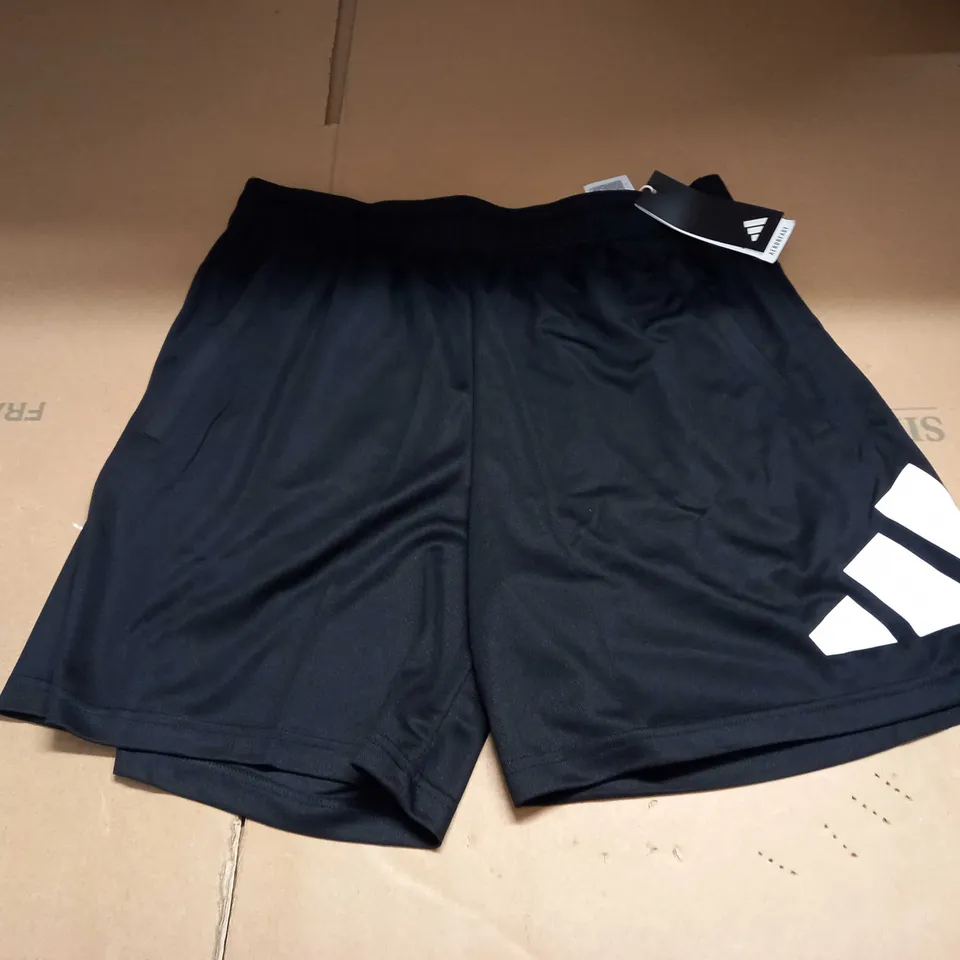 ADIDAS LOGO SHORTS SIZE L