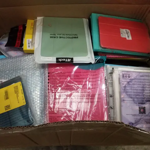 PALLET OF 8 BOXES CONTAINING ASSORTED TABLET CASES