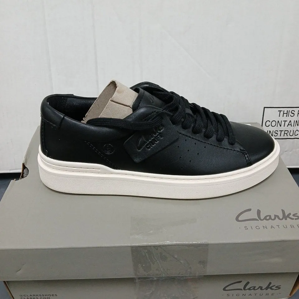 BOXED CLARKS CRAFT SWIFT TRAINERS - 6