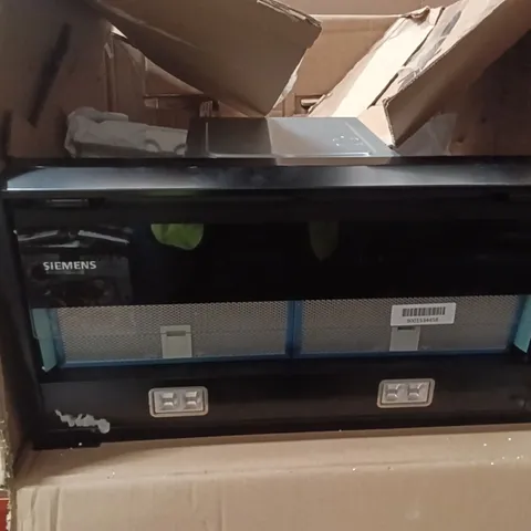 BOXED SIEMENS EXTRACTOR FAN LJ67BAM60B