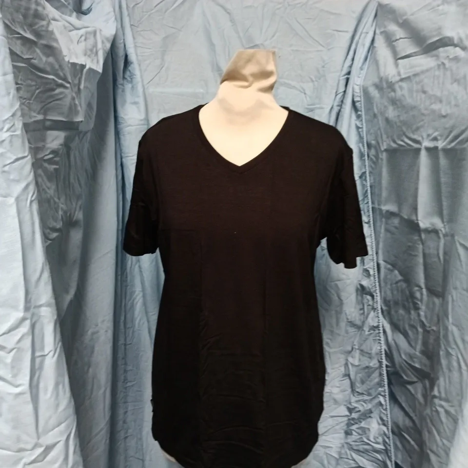 BOODY BAMBOO V-NECK T-SHIRT – BLACK – SIZE S