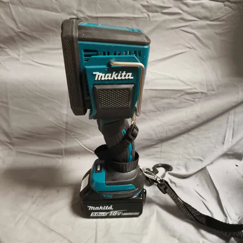 MAKITA DML812 18V LED WORK LIGHT WITH BL1850B 5.0AH BATTERY