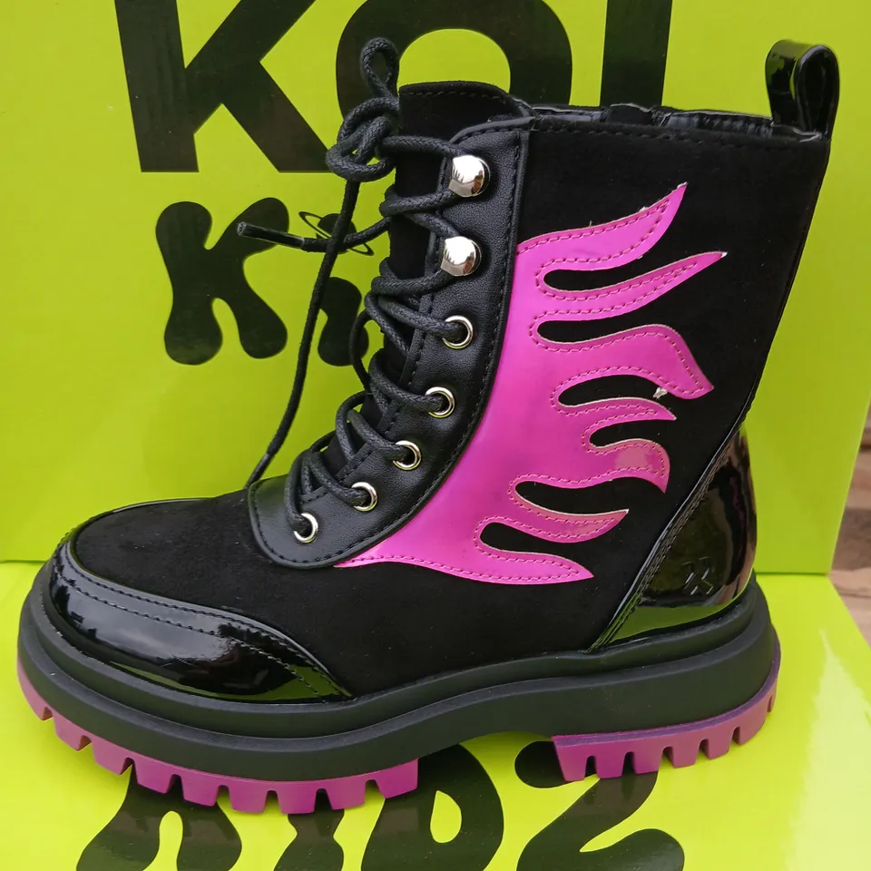 BOXED KOI KIDZ LIL' HELIOS PURPLE FLAME BOOTS - KIDS' UK 10