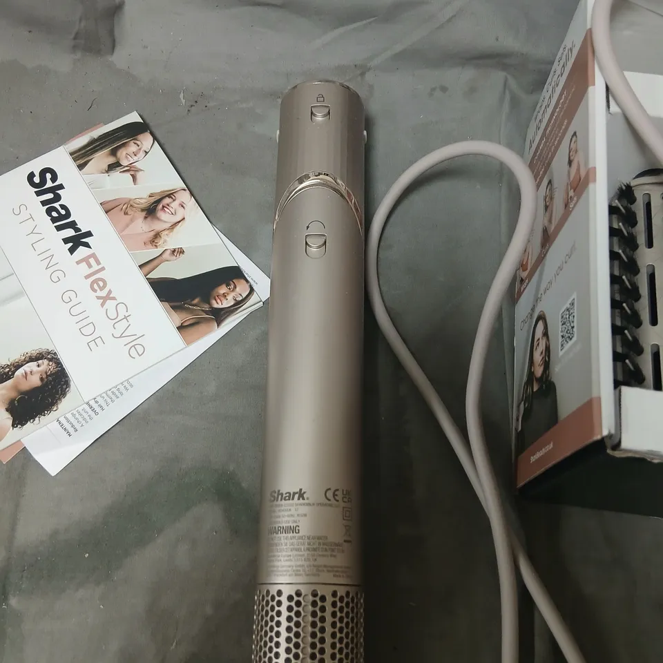 SHARK FLEXSTYLE AIR STYLING & DRYING SYSTEM – BOXED