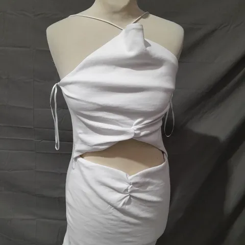 ZARA WHITE STRECH OPEN BACK DRESS - LARGE