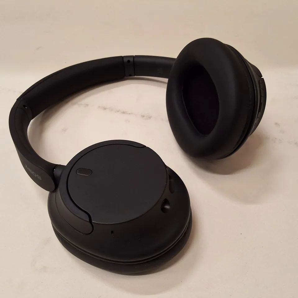 BOXED SONY WH-CH720N WIRELESS BLUETOOTH NOISE CANCELLING OVER-EAR HEADPHONES