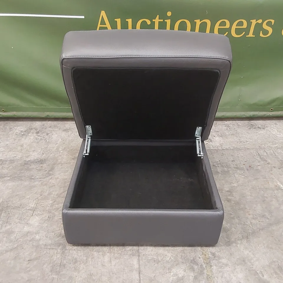 QUALITY DESIGNER ITALIAN MADE GHIRLANDAIO LEATHER STORAGE FOOTSTOOL