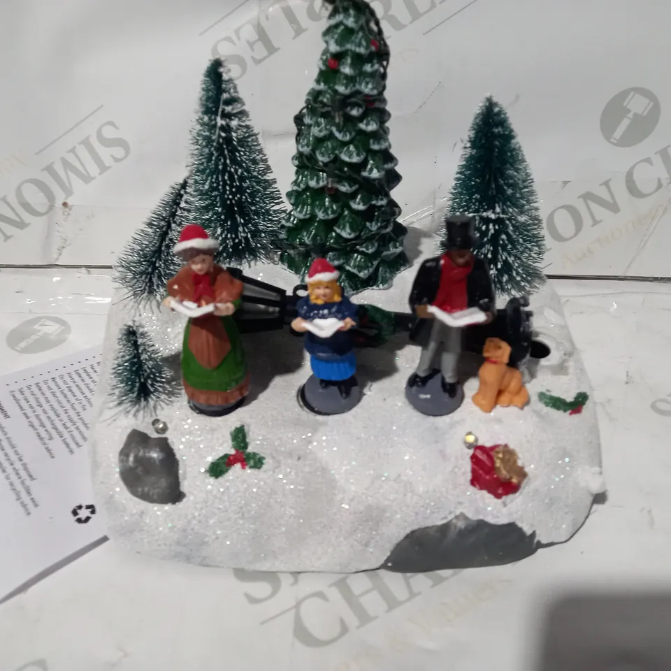 DESIGNER FESTIVE LED CHRISTMAS SCENE WITH MUSIC RRP £24.99