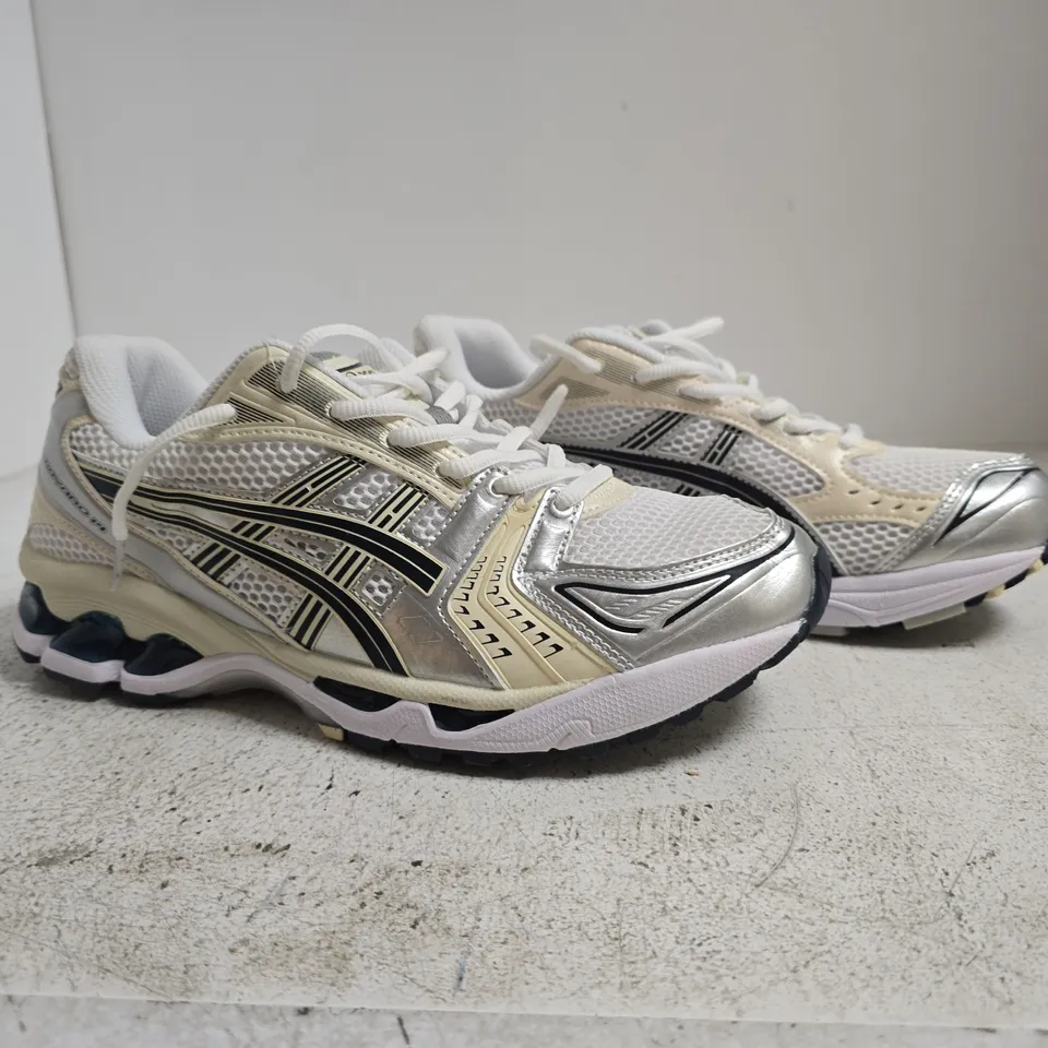 PAIR OF ASICS GEL-KAYANO 14 TRAINERS IN WHITE/SILVER/CREAM/BLACK SIZE UK 9