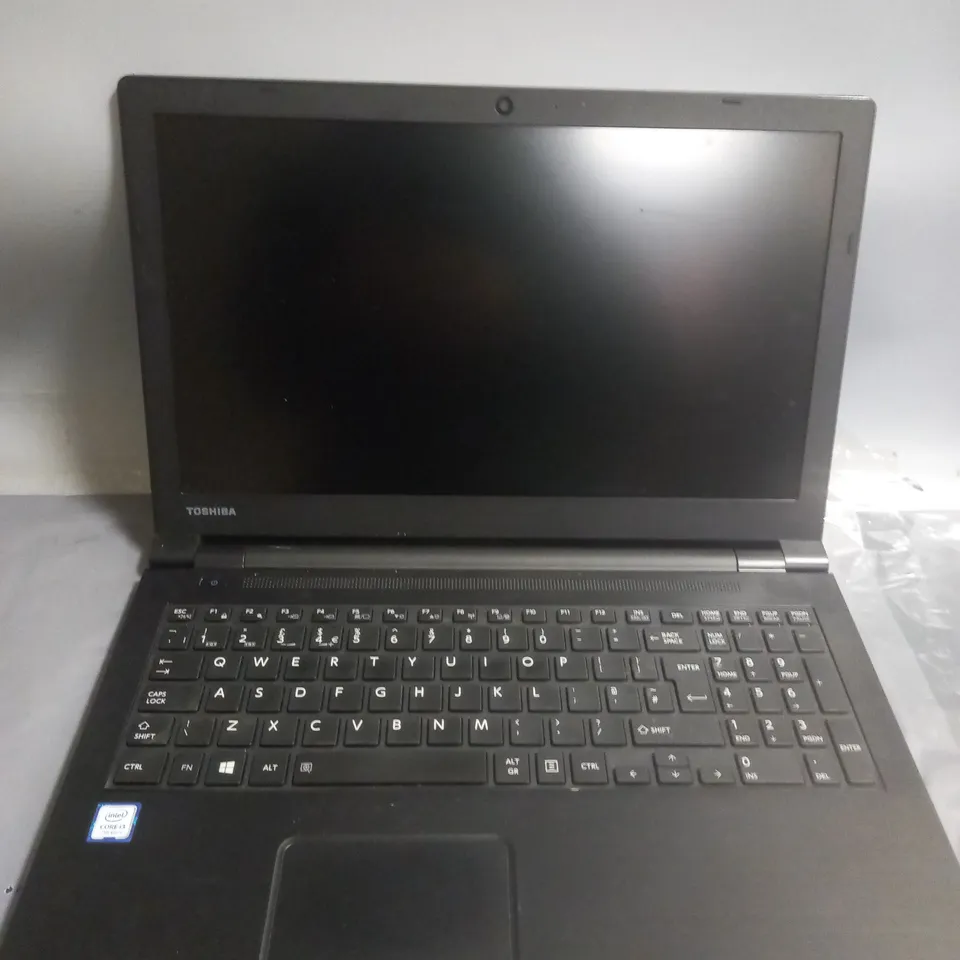TOSHIBA SATELLITE PRO R50-E LAPTOP