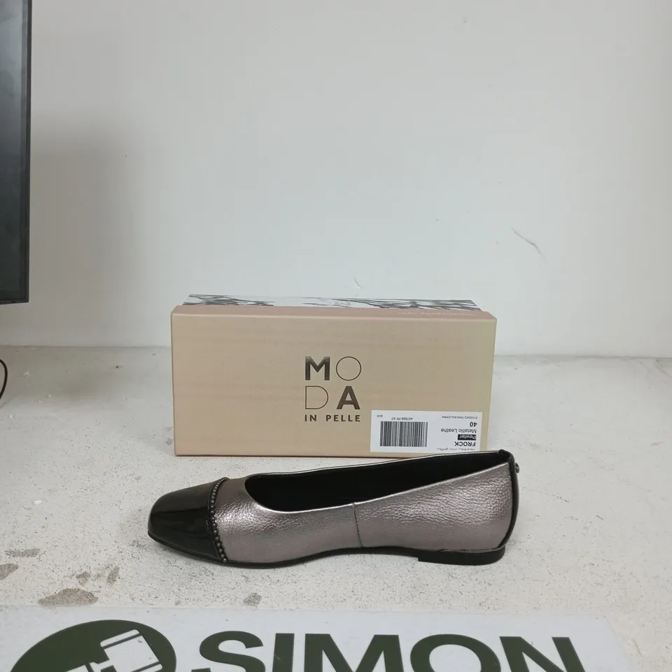 MODA IN PELLE WOMEN'S METALLIC GREY LEATHER FLATS – BLACK PATENT TOE, BOXED EU SIZE 40