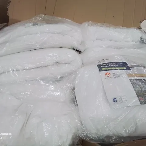 PALLET OF VARIOUS PILLOWS,BODY PILLOWS MOSTLY