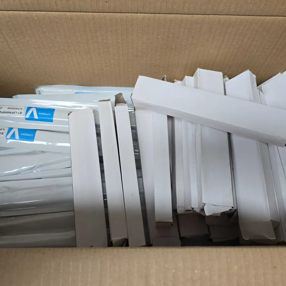 APPROXIMATELY 35 VENTA IPL400DW 24V LED LIGHT STRIPS WITH POWER SUPPLIES 