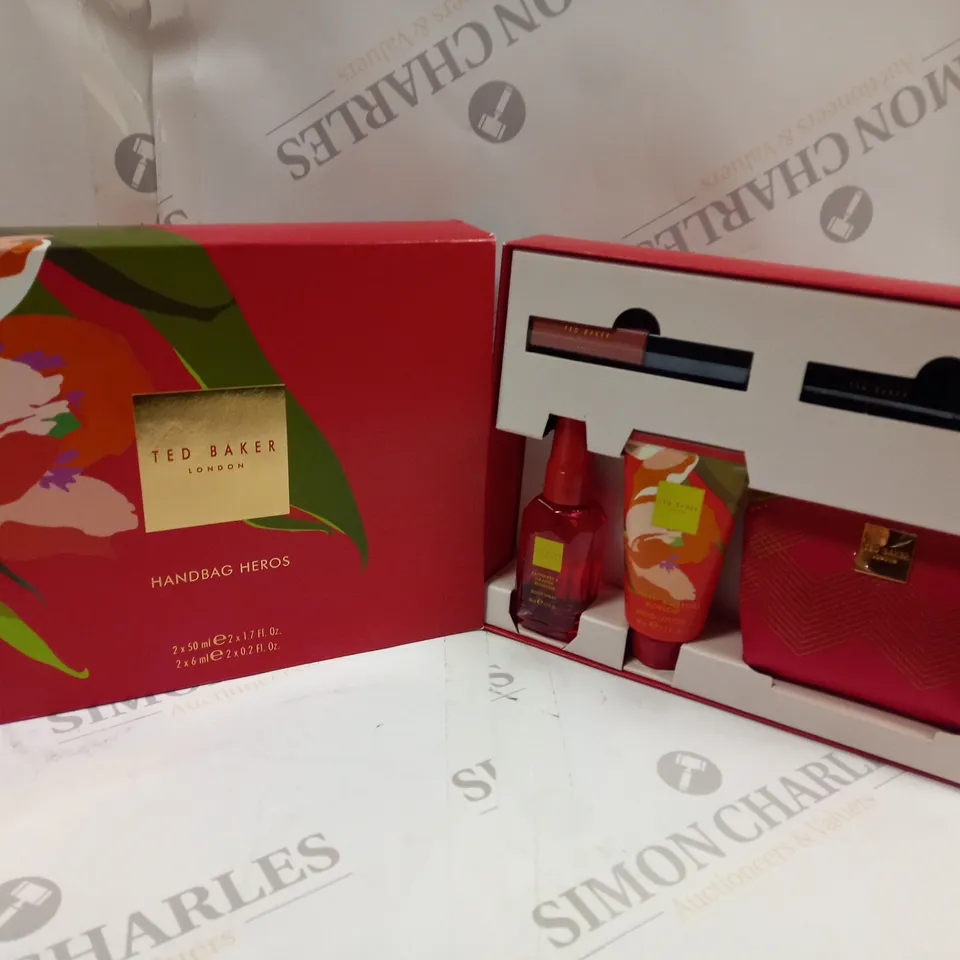 BOXED TED BAKER HANDBAG HEROS BEAUTY SET 