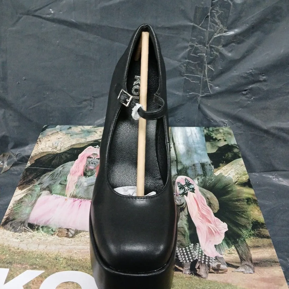 BOXED PAIR OF KOI DARKBLOOM BALCK PLATFORM HEELS - UK SIZE 6