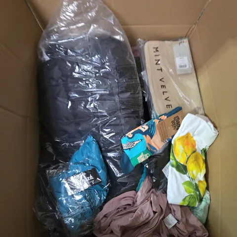 LARGE BOX OF ASSORTED CLOTHING ITEMS IN VARIOUS SIZES, STYLES AND COLOUR 