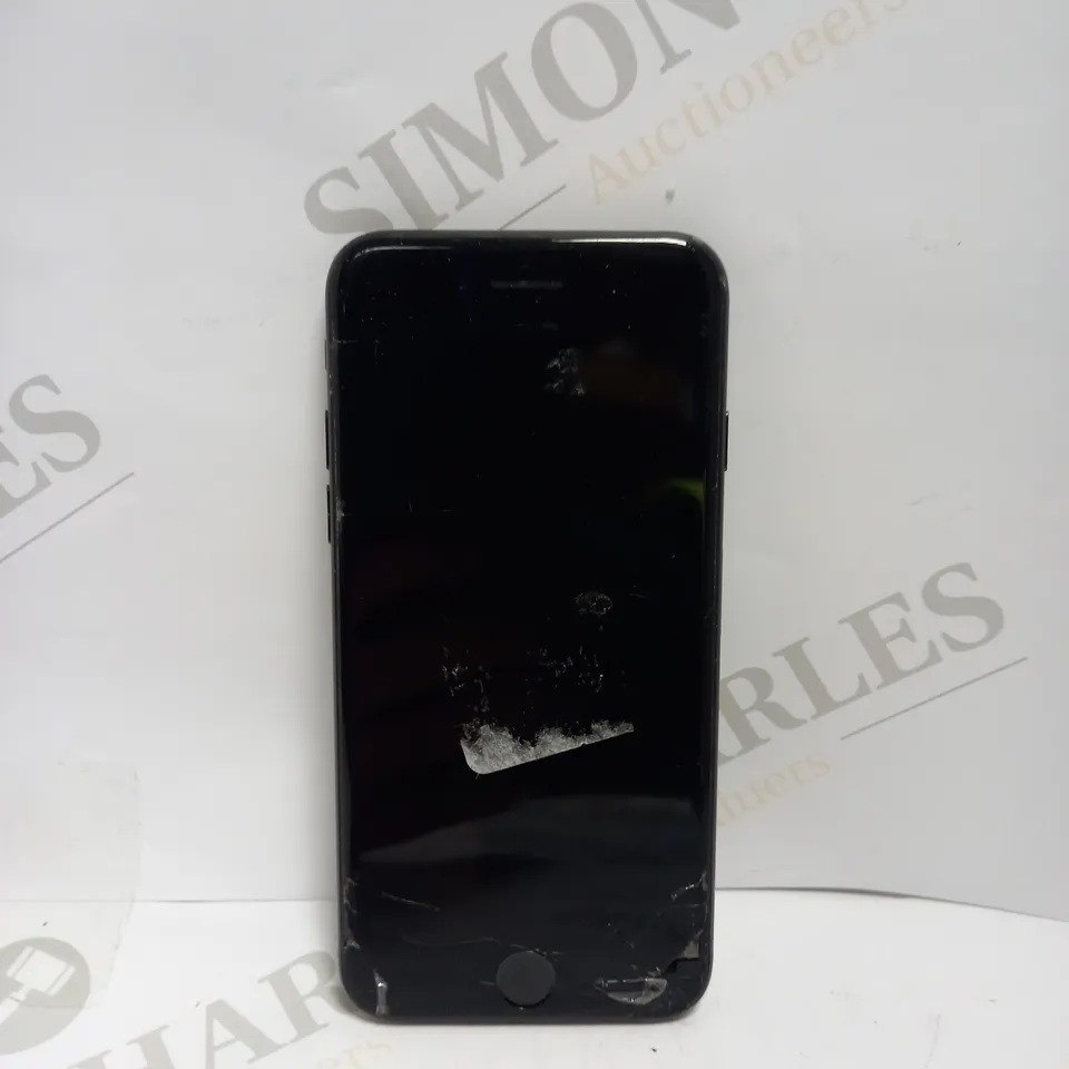 APPLE IPHONE 7 (A1778) SMARTPHONE