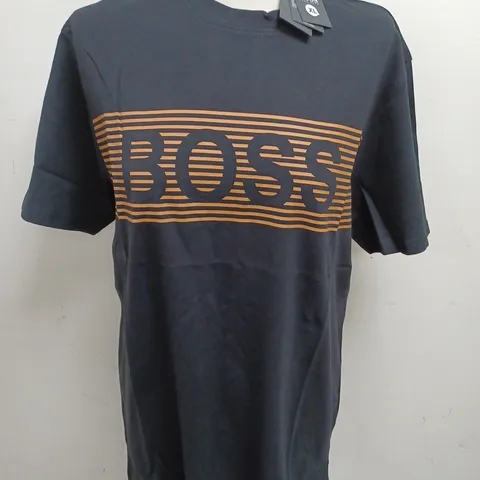 HUGO BOSS BLACK T-SHIRT - XL