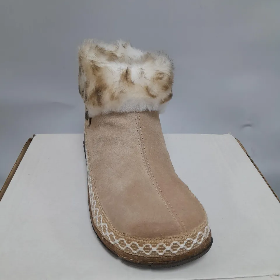 BOXED PAIR OF EARTH ORIGINS EMMALYN BEIGE BOOTIES - SIZE 5
