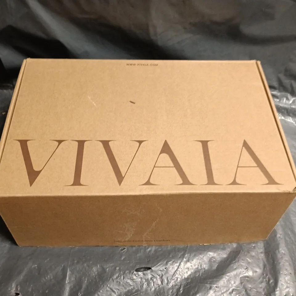 BOXED VIVIA URBAN NUTMEG WOOL TRAINERS - UK 7