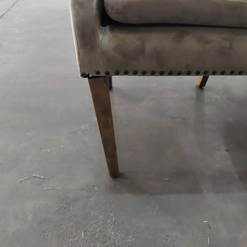 DESIGNER VELVET BENCH AND CHAIR SET (2 ITEMS)