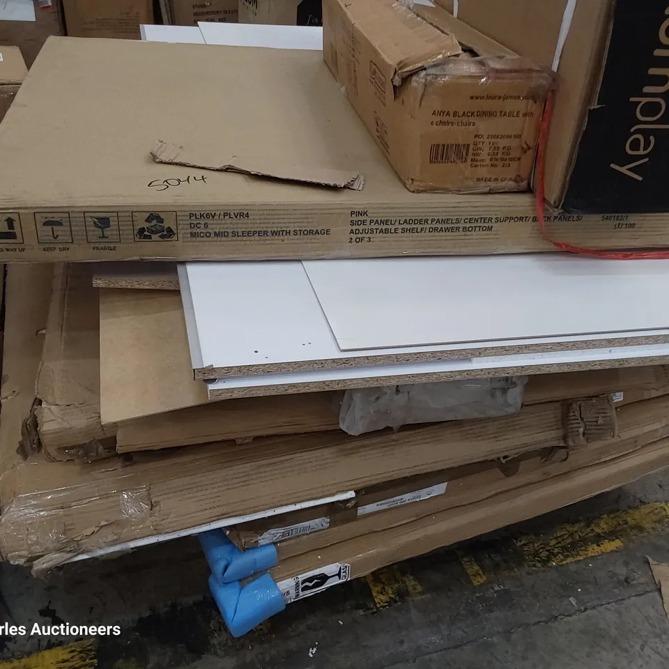 PALLET OF ASSORTED BOXED FURNITURE PARTS, INCLUDING PLUMPLAY TRAMPOLINE, BED & FURNITURE PARTS