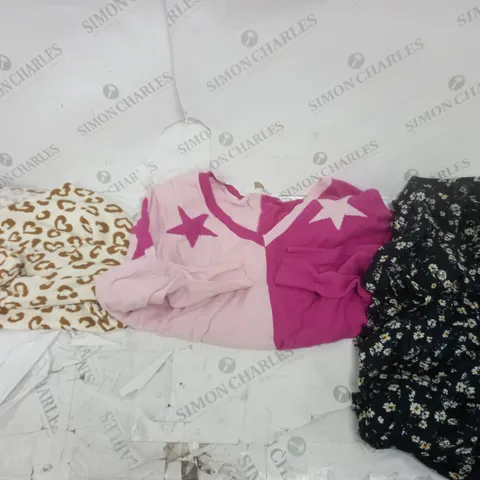 BOX OF APPROX 20 ASSORTED CLOTHING ITEMS TO INCLUDE -MONSOON - KIM&CO - DANNII MINOGUE