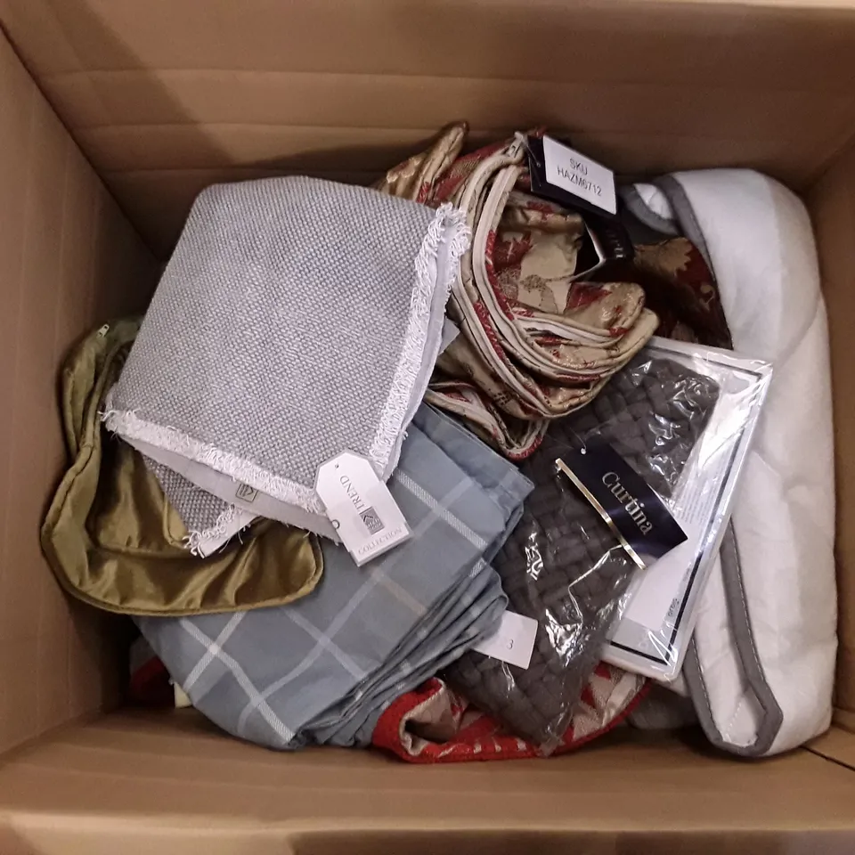 BOX TO CONTAIN AN ASSORTMENT OF CUSHIONS, CURTAINS AND BEDDING ECT 