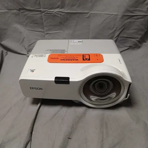 EPSON LCD PROJECTOR MODEL H330B
