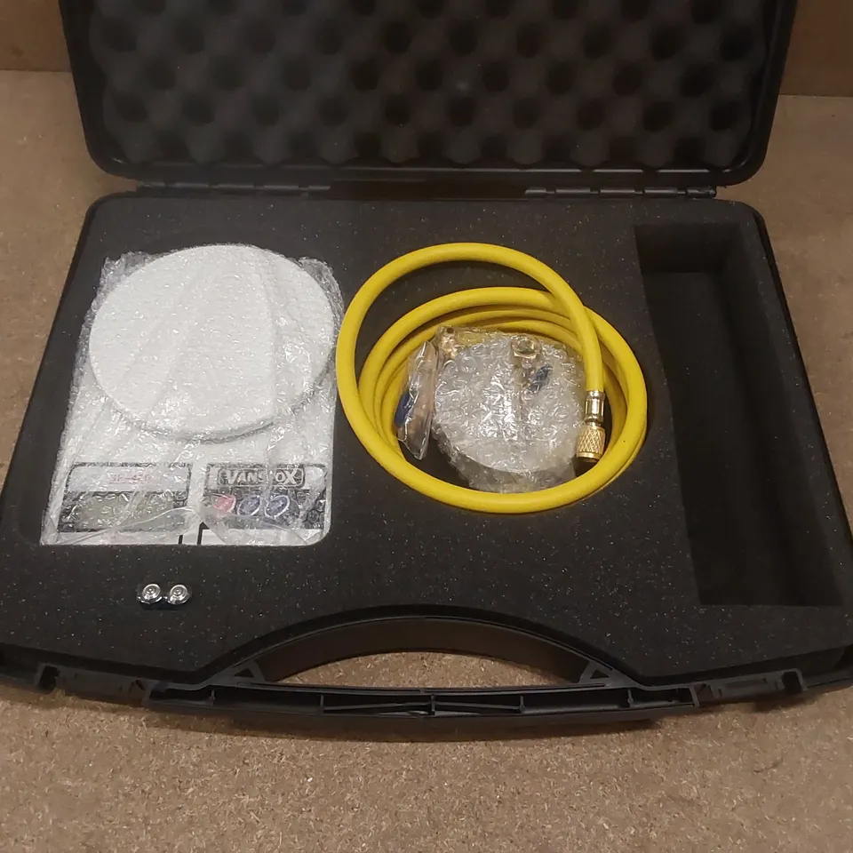 VANSTOX HYDROCARBON CHARGING KIT