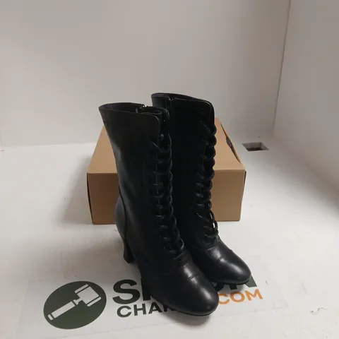 MOVE DANCE BLACK KNEE-HIGH LACE-UP BOOTS – EU 37 (UK 4) – P5297 / MO D0205