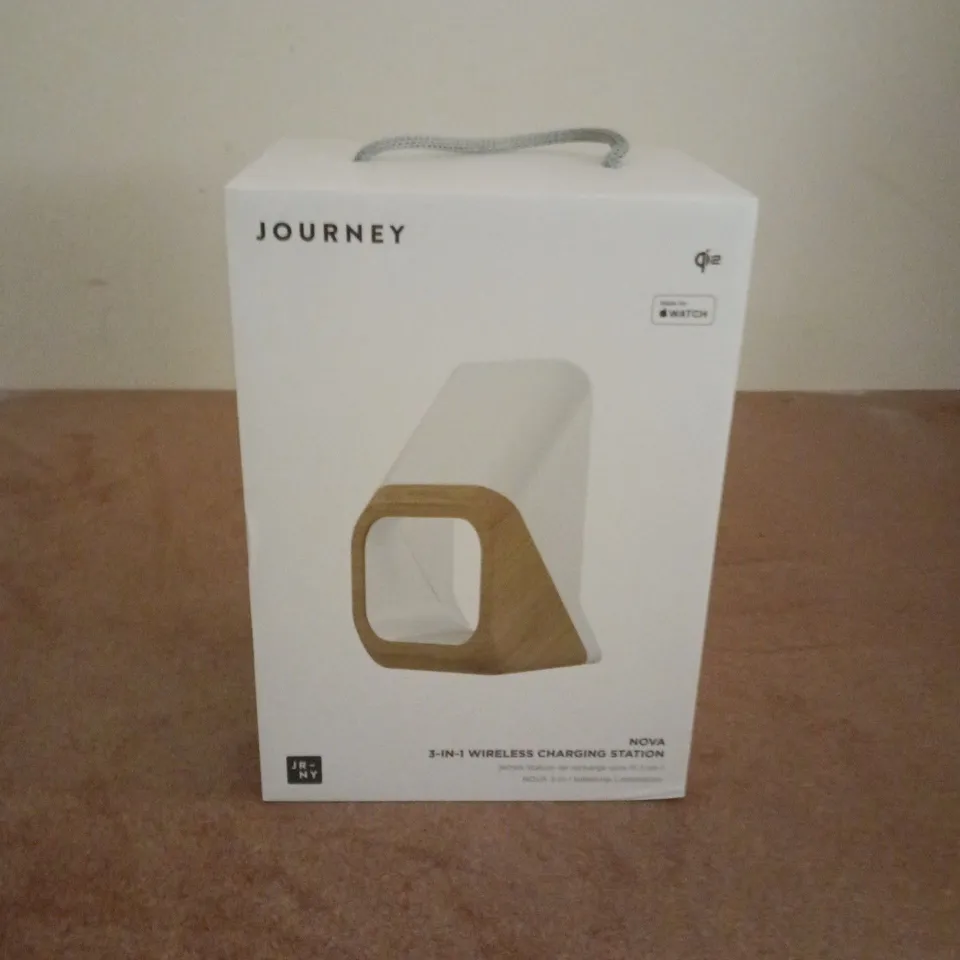 BOXED AND SEALED JOURNEY NOVA 3-IN-1 WIRELESS CHARGING STATION