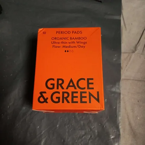 APPROXIMATELY 9 ASSORTED SANITARY PRODUCTS INCLUDING GRACE & GREEN BAMBOO PERIOD PADS AND LIL-LETS TEENS SMARTFIT 