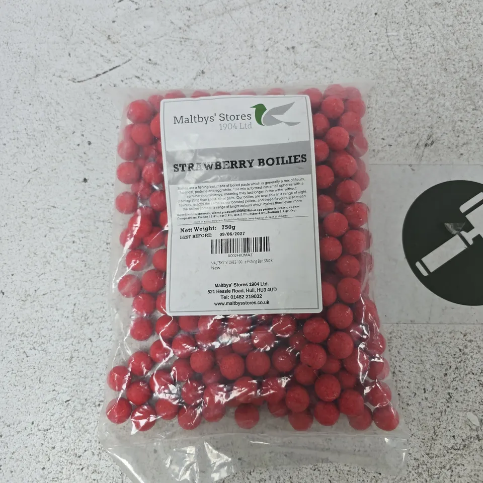 MALTBYS STORES 750G STRAWBERRY BOILIES – FISHING BAIT