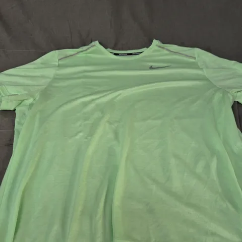 NIKE RUNNING DRI-FIT LIME GREEN SHORT-SLEEVE T-SHIRT - 2XL