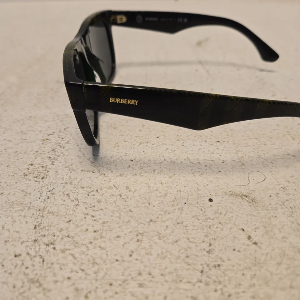 BURBERRY SUNGLASSES – CHECK GREEN WITH BOX AND POUCH 