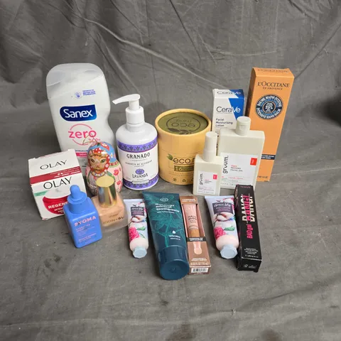 APPROXIMATELY 20 ASSORTED HEALTH & BEAUTY PRODUCTS TO INCLUDE - CERAVE FACIAL MOISTURISING LOTION - ELF HALOGLOW CONTOUR WAND - OLAY REGENRIST DAY CREAM - ETC