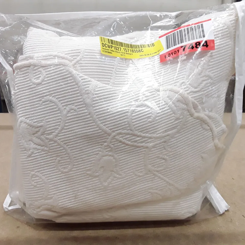 VERMONT COTTON BLEND FLORAL BEDSPREAD 