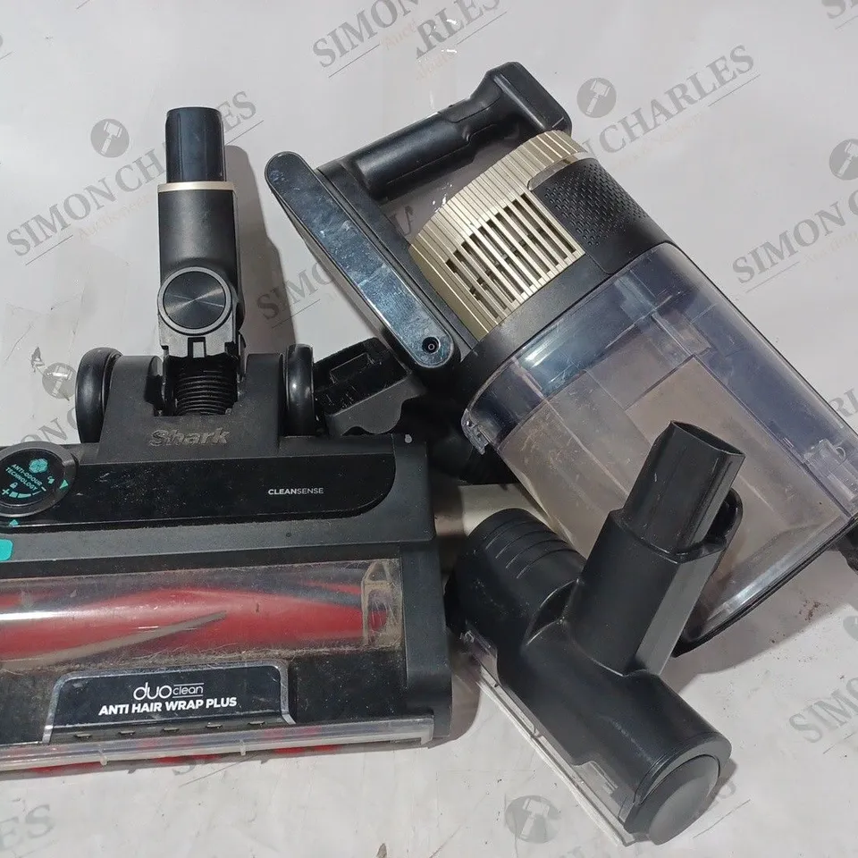 BOXED SHARK STRATOS CORDLESS VACUUM IZ400UKT