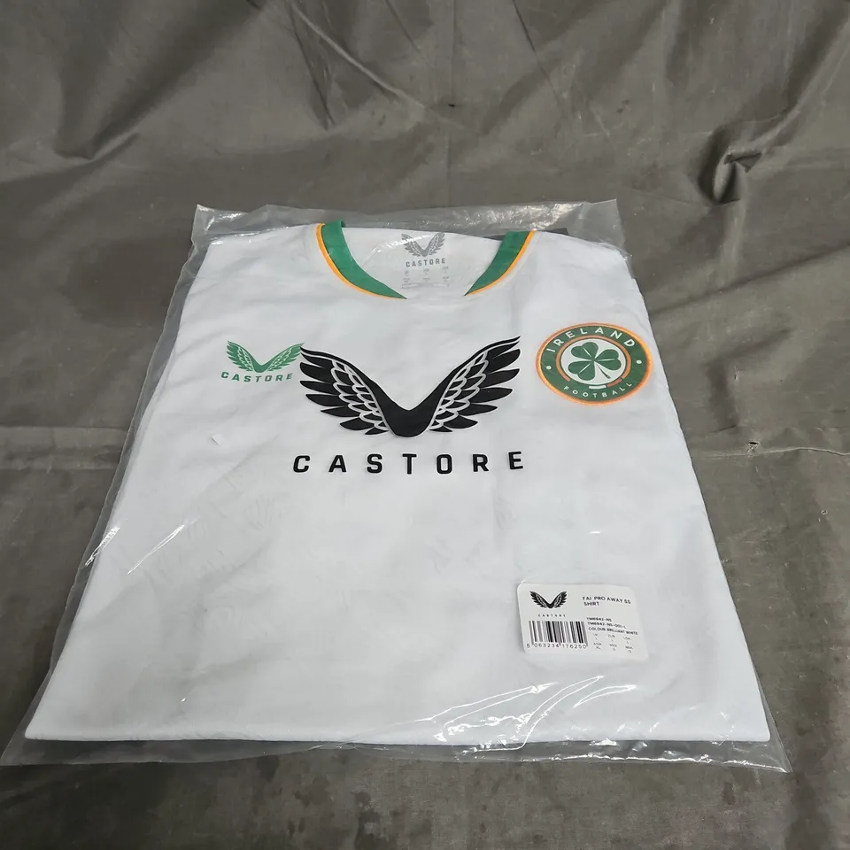 BAGGED CASTORE FAI PRO AWAY SHORT SLEEVE SHIRT IN RILLIANT WHITE SIZE L