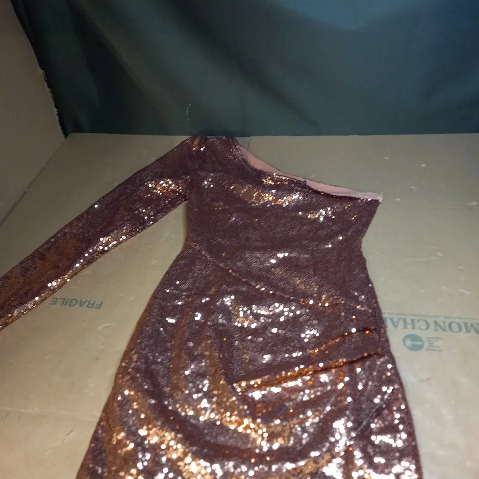 ONE SLEEVE SEQUIN DRESS SIZE 2XS