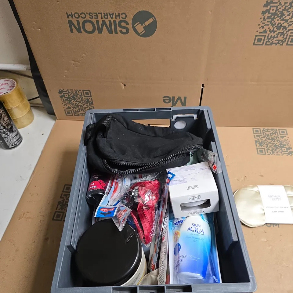 TOTE OF APPROXIMATELY 20 ASSORTED COSMETICS TO INCLUDE:ATHUR BETSY EYE MASK