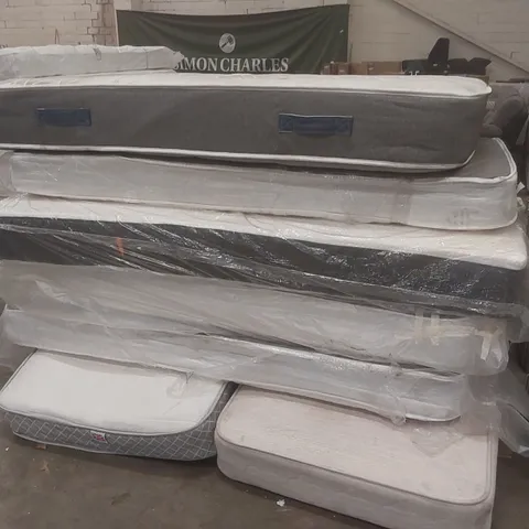 PALLET CONTAINING APPROXIMATELY 7x ASSORTED MATTRESSES