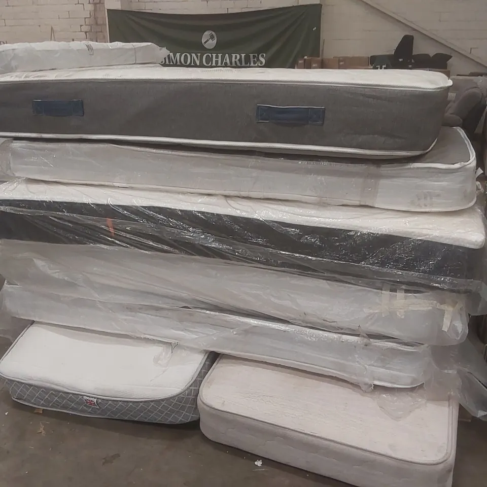 PALLET CONTAINING APPROXIMATELY 7x ASSORTED MATTRESSES