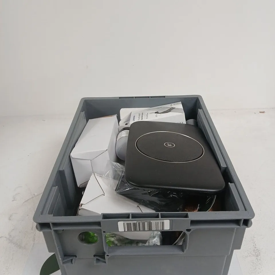 TOTE OF APPROXIMATELY 15 ASSORTED ITEMS TO INCLUDE PAD LOCKS, DECATHLON THUMB SUPPORT, BT ROUTER, BISLEY COUNTRY PRODUCTS, FANCY DRESS DEPUTY MARSHALL BADGE ETC
