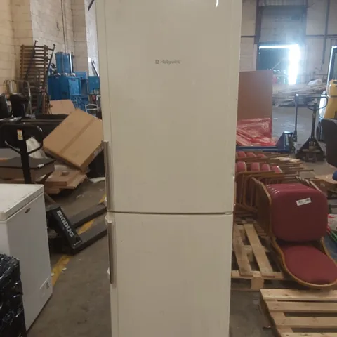 HOTPOINT FREESTANDING FRIDGE FREEZER